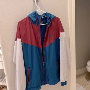 New Nike Windbreaker size Large